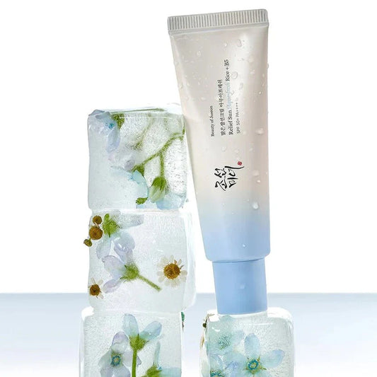 Sunscreen tube set with light blue cap and translucent cream texture